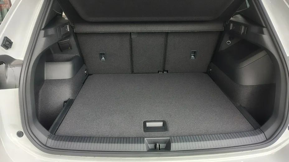 VOLKSWAGEN Tiguan -