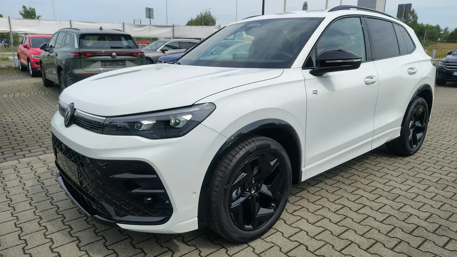 VOLKSWAGEN Tiguan -