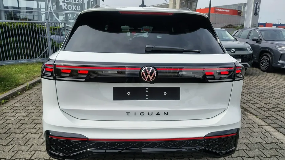 VOLKSWAGEN Tiguan -