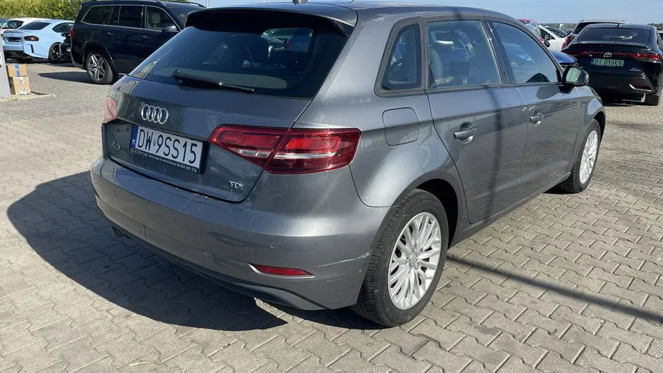 AUDI A3 Sportback -