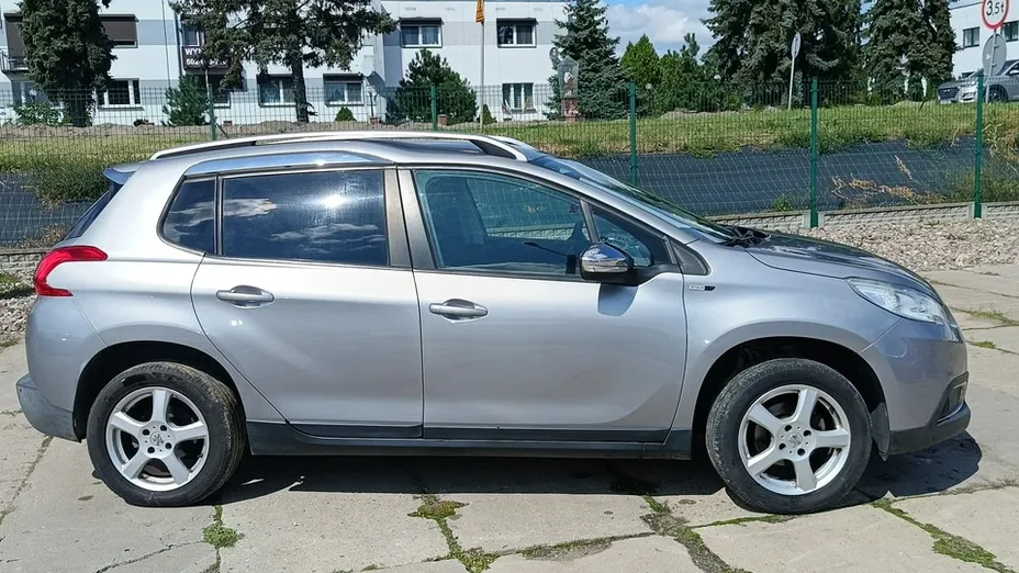 PEUGEOT 2008 -