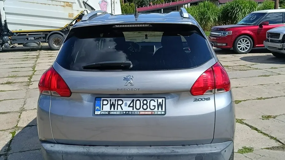 PEUGEOT 2008 -