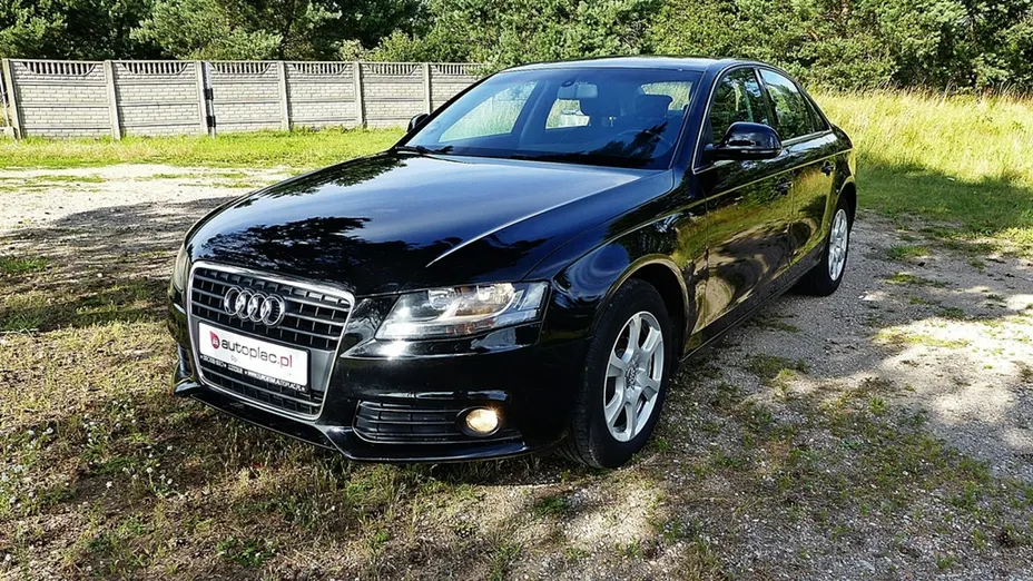 AUDI A4 -