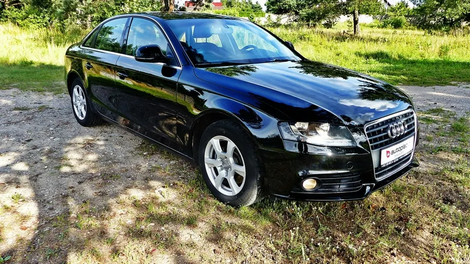 AUDI A4 -