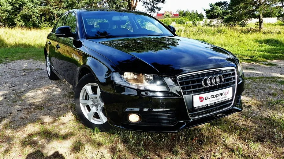 AUDI A4 -