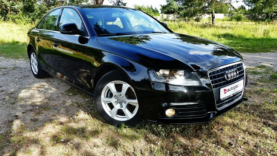 AUDI A4 -