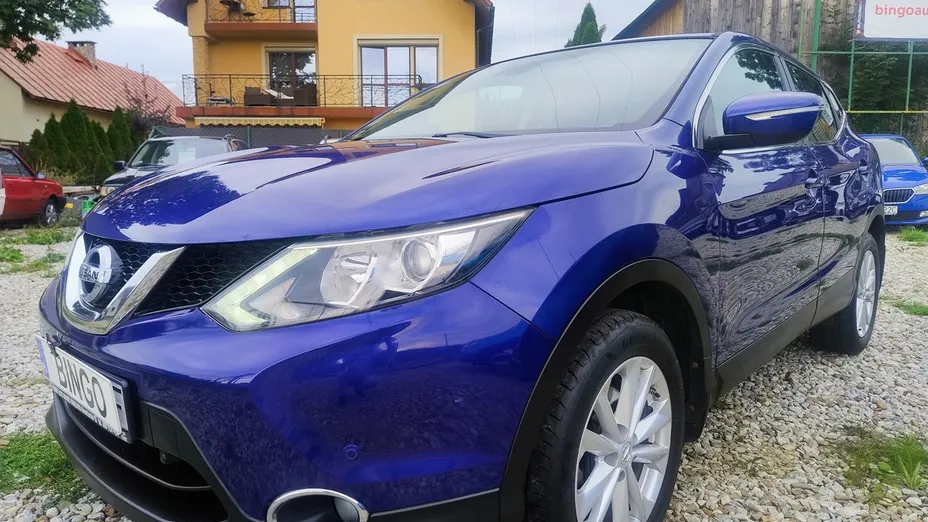 NISSAN Qashqai -