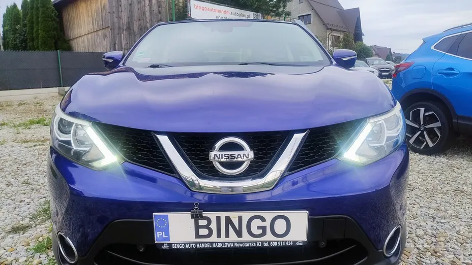 NISSAN Qashqai -