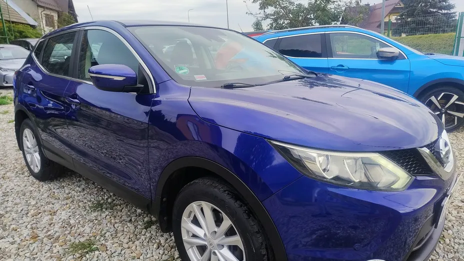 NISSAN Qashqai -