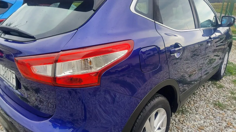NISSAN Qashqai -