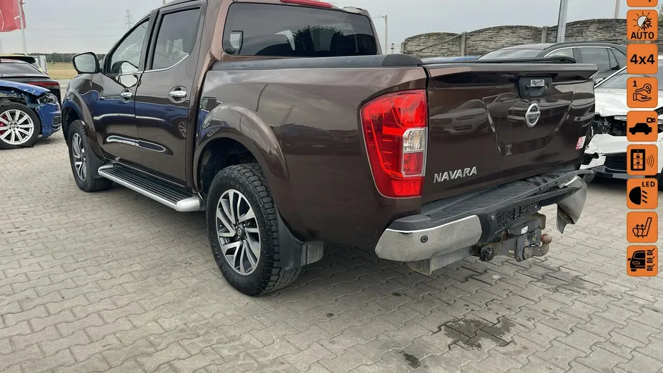 NISSAN Navara -