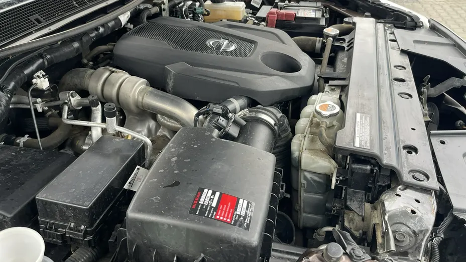 NISSAN Navara -