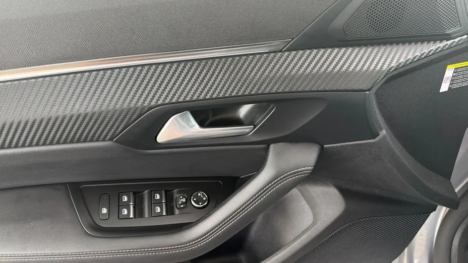 PEUGEOT 508 -