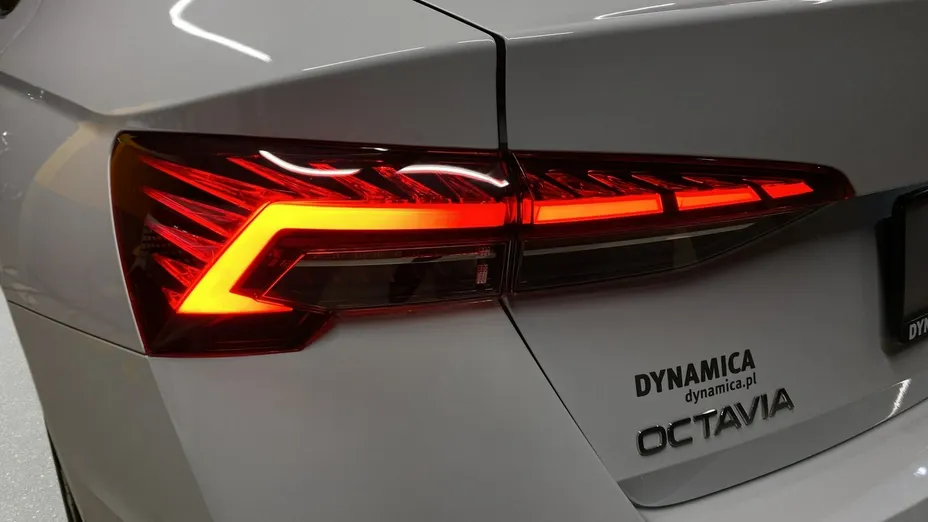 SKODA Octavia -