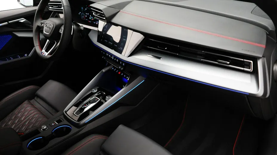 AUDI A3 Limousine -