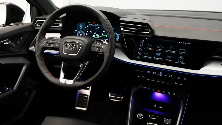 AUDI A3 Limousine -