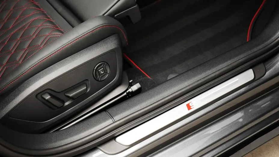 AUDI A3 Limousine -
