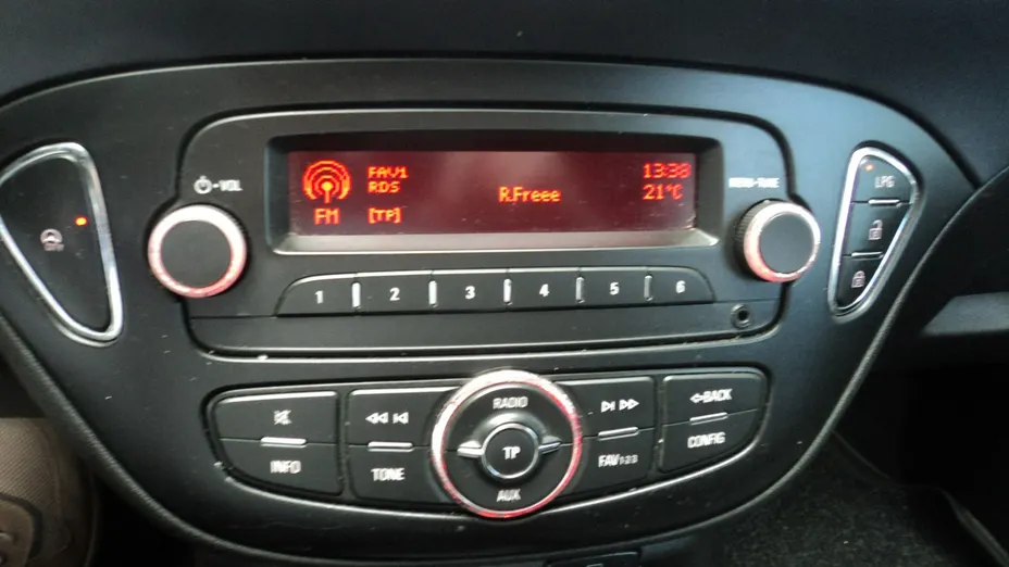 OPEL Corsa -