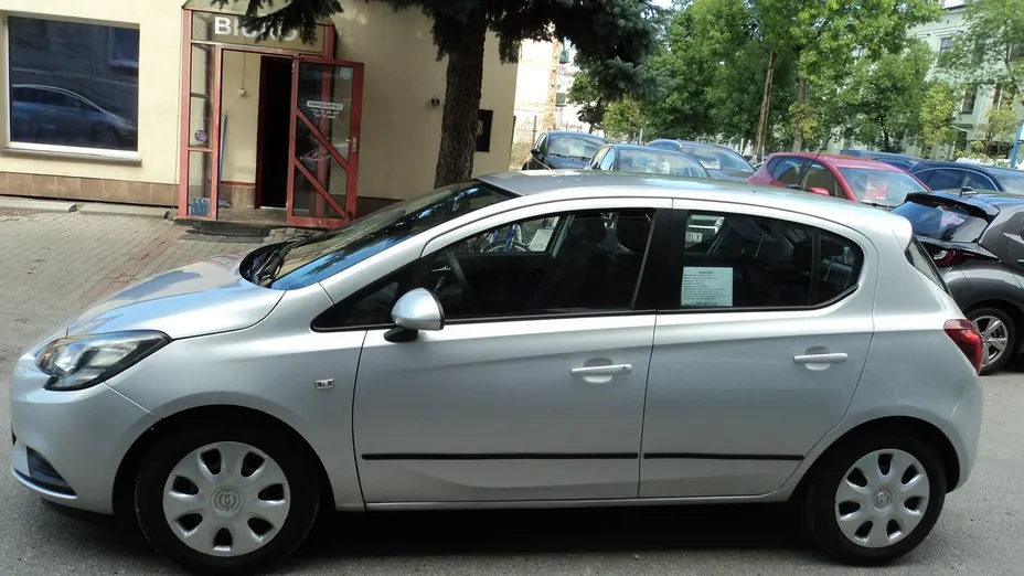 OPEL Corsa -