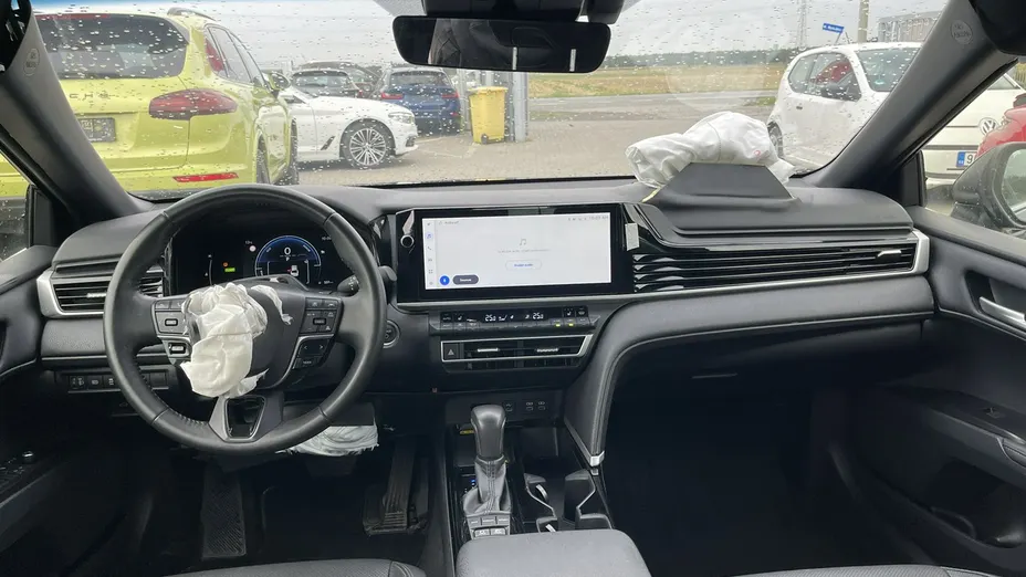 TOYOTA Camry -