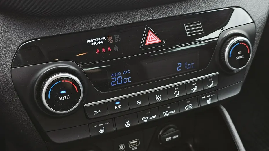 HYUNDAI Tucson -