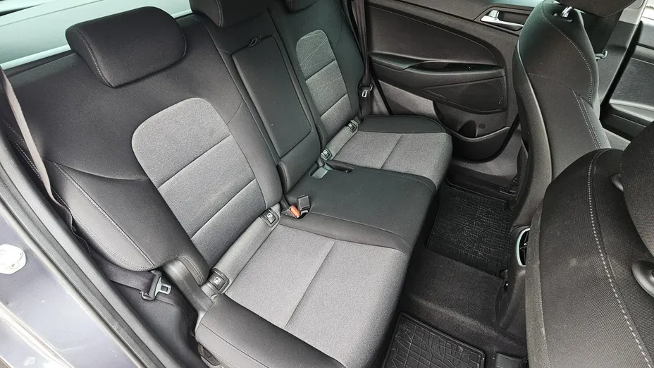 HYUNDAI Tucson -
