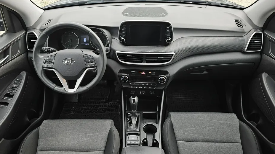 HYUNDAI Tucson -