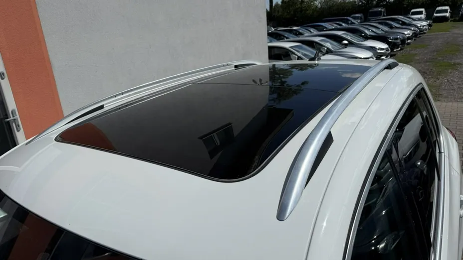 VOLKSWAGEN Tiguan -