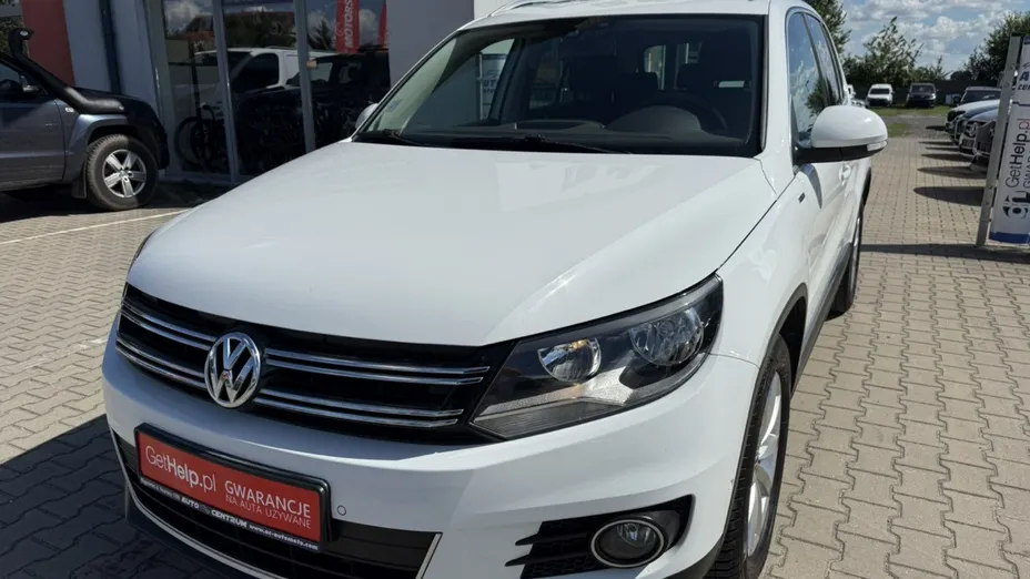 VOLKSWAGEN Tiguan -
