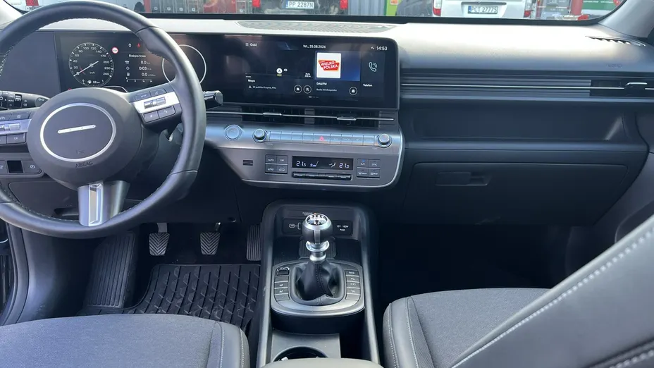 HYUNDAI Kona -
