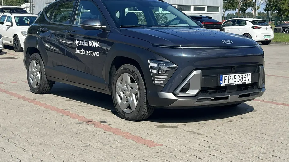 HYUNDAI Kona -