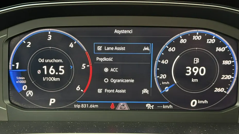 VOLKSWAGEN Passat -
