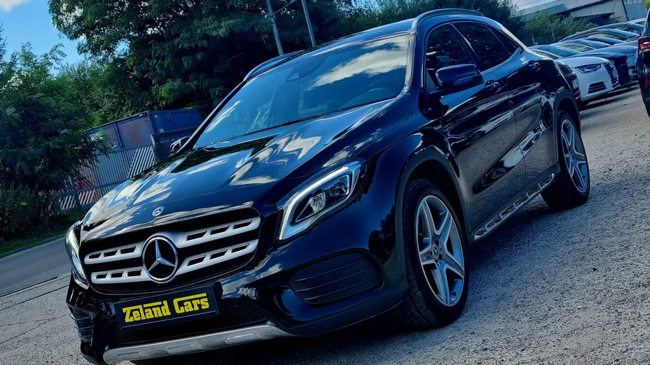 MERCEDES-BENZ GLA -