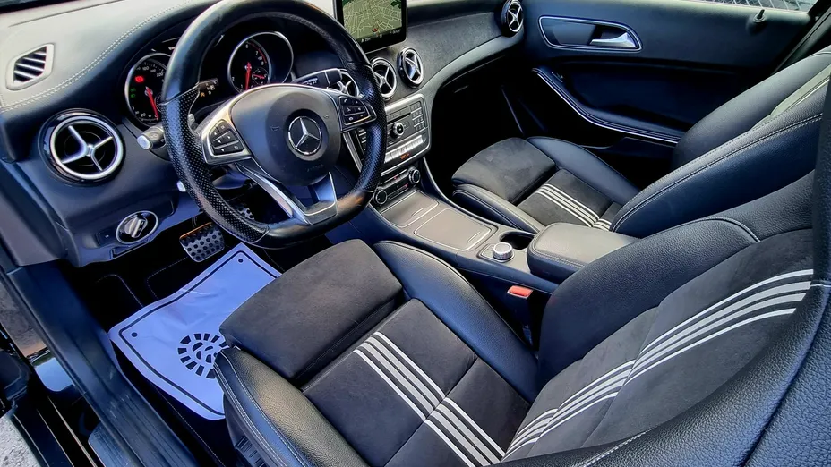 MERCEDES-BENZ GLA -