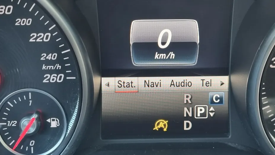 MERCEDES-BENZ GLA -