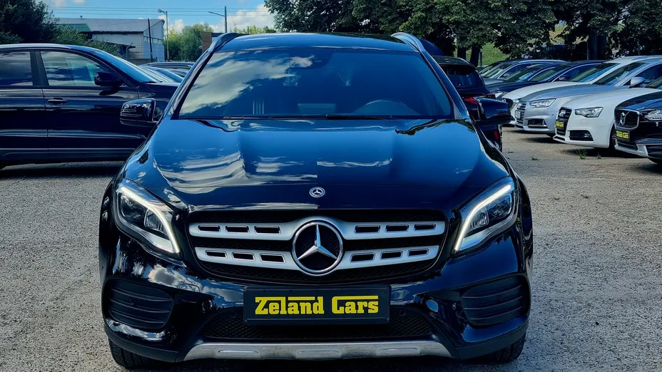 MERCEDES-BENZ GLA -