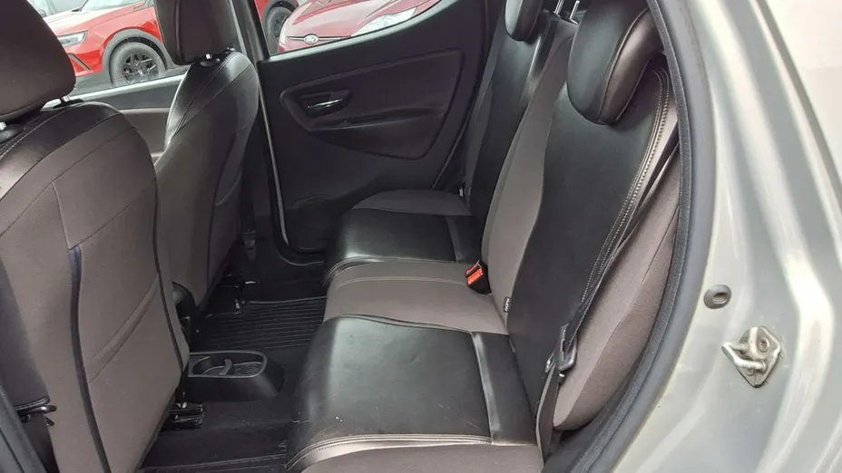 LANCIA Ypsilon -