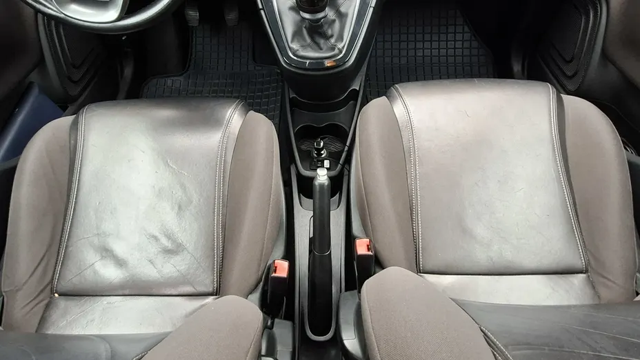 LANCIA Ypsilon -