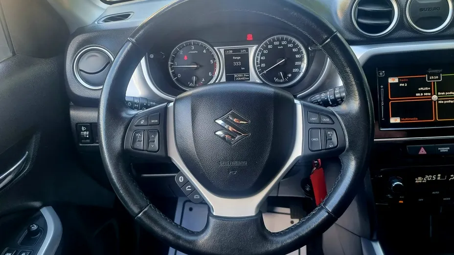 SUZUKI Vitara -