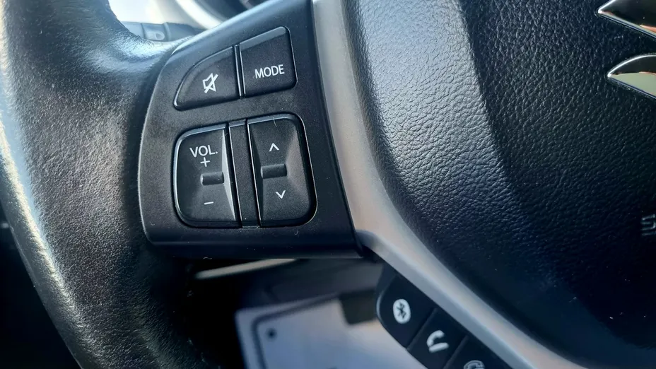 SUZUKI Vitara -