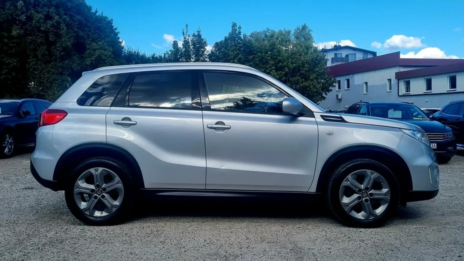 SUZUKI Vitara -