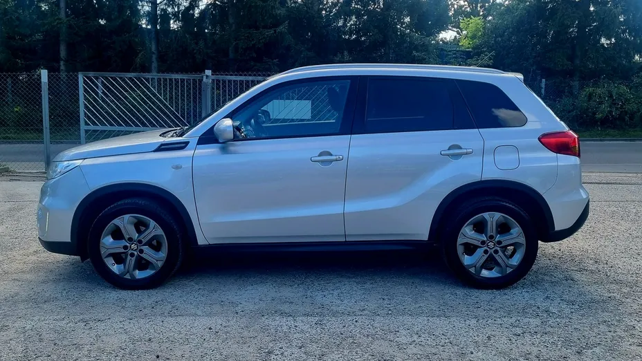 SUZUKI Vitara -