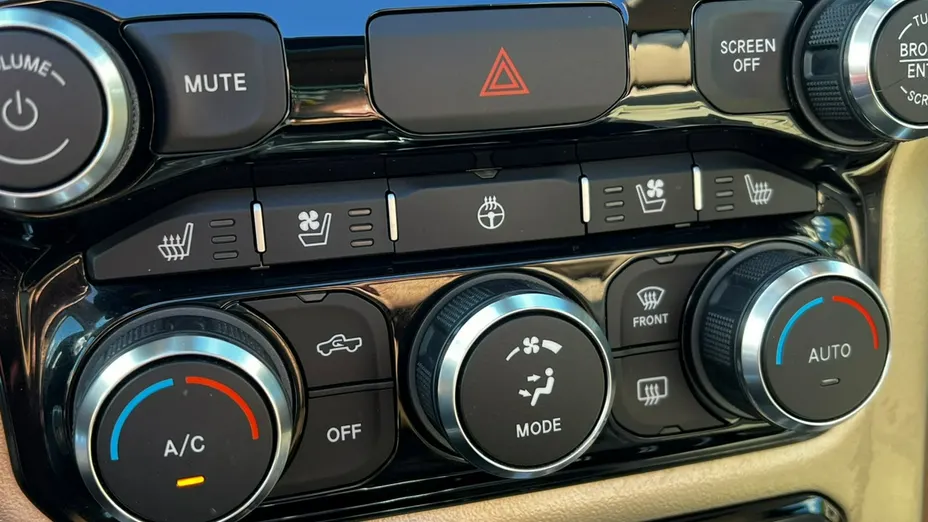 DODGE RAM -