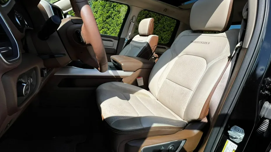 DODGE RAM -
