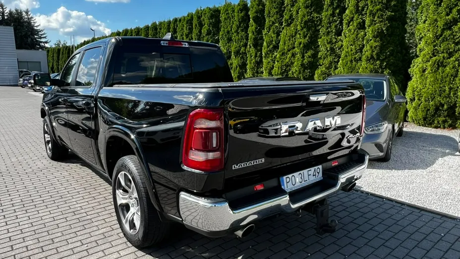 DODGE RAM -
