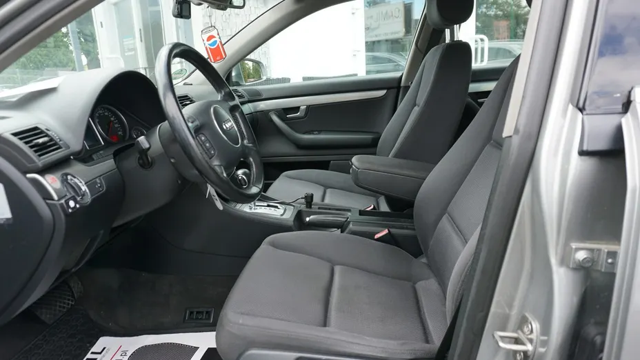 AUDI A4 -