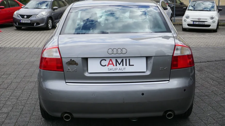 AUDI A4 -