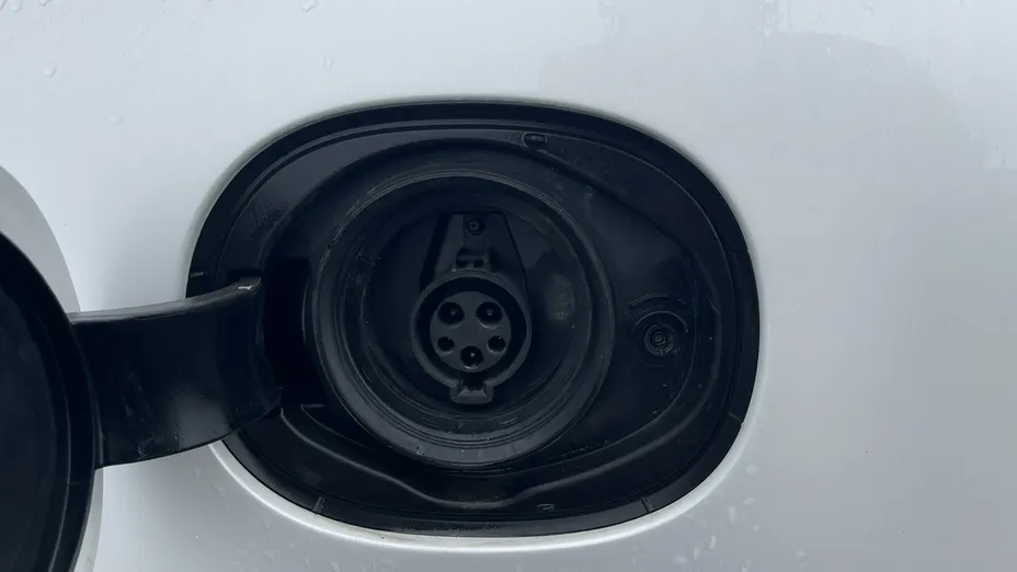 VOLVO S90 -