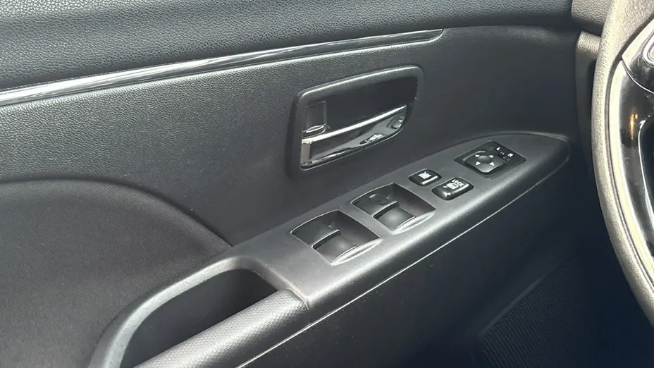 MITSUBISHI ASX -