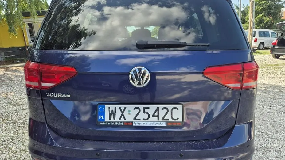 VOLKSWAGEN Touran -